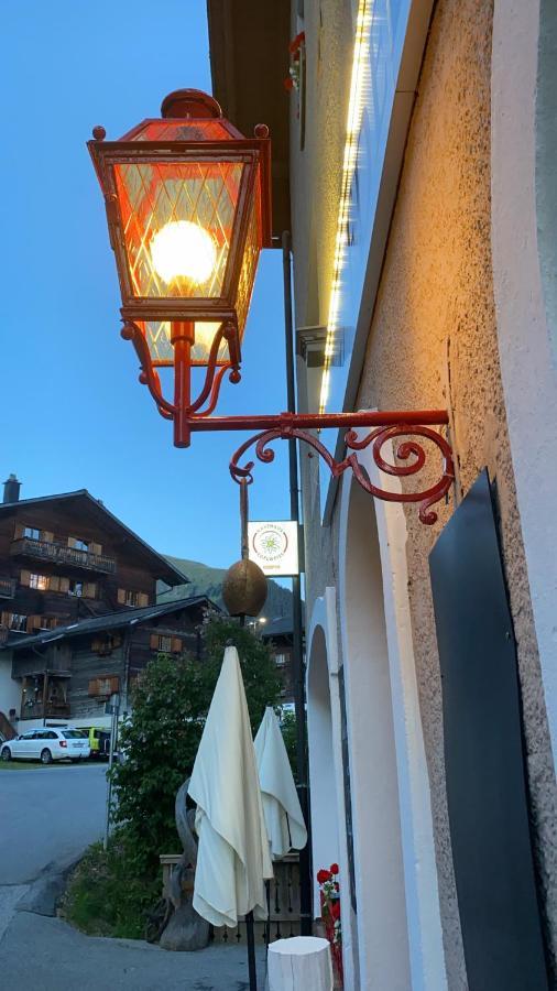 Gasthaus Edelweiss Langwies Eksteriør bilde