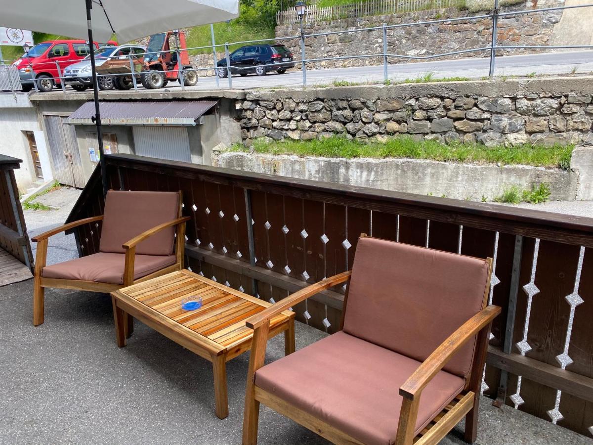 Gasthaus Edelweiss Langwies Eksteriør bilde