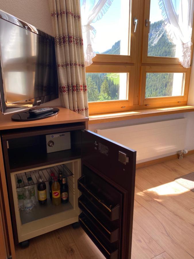 Gasthaus Edelweiss Langwies Eksteriør bilde